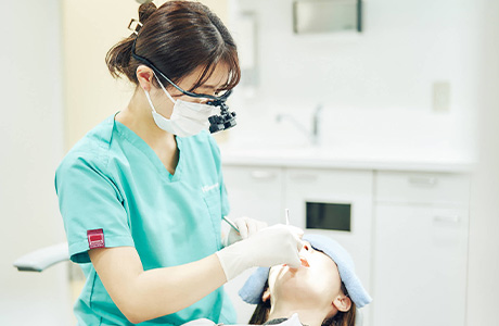 口腔周辺の幅広い治療を行う口腔外科